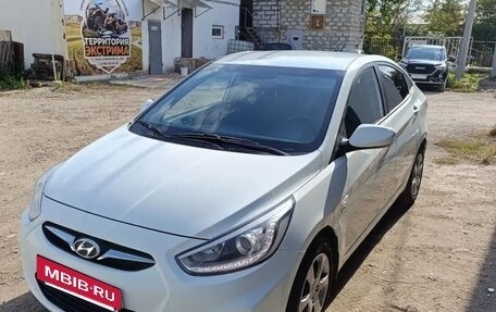 Hyundai Solaris II рестайлинг, 2013 год, 750 000 рублей, 14 фотография