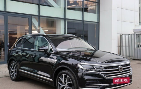 Volkswagen Touareg III, 2019 год, 5 099 000 рублей, 3 фотография