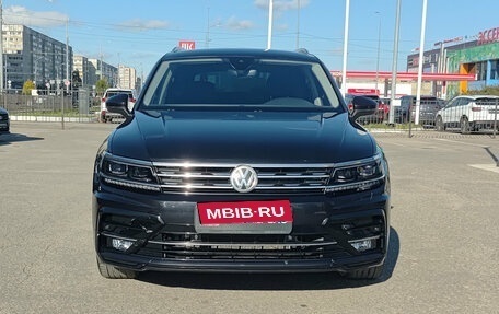 Volkswagen Tiguan II, 2019 год, 2 920 000 рублей, 4 фотография