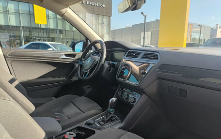 Volkswagen Tiguan II, 2019 год, 2 920 000 рублей, 15 фотография