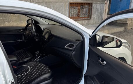 Hyundai Solaris II рестайлинг, 2019 год, 950 000 рублей, 8 фотография