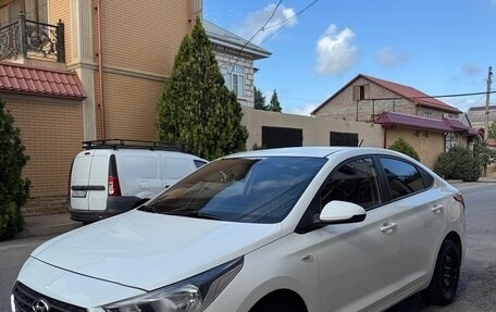 Hyundai Solaris II рестайлинг, 2019 год, 950 000 рублей, 3 фотография
