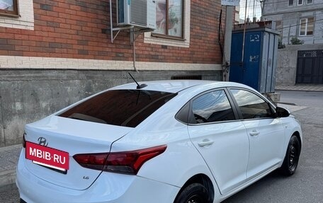 Hyundai Solaris II рестайлинг, 2019 год, 950 000 рублей, 5 фотография
