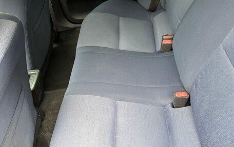 Mitsubishi Carisma I, 2002 год, 220 000 рублей, 11 фотография