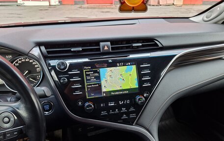 Toyota Camry, 2021 год, 3 200 000 рублей, 9 фотография