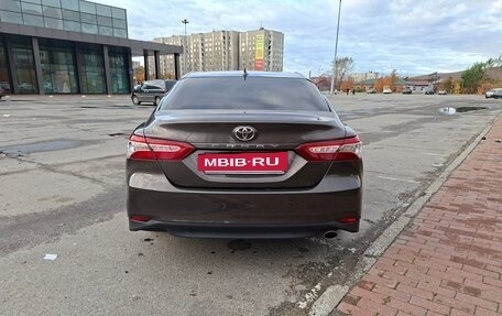 Toyota Camry, 2021 год, 3 200 000 рублей, 5 фотография