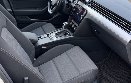 Volkswagen Passat B8 рестайлинг, 2020 год, 2 320 000 рублей, 10 фотография