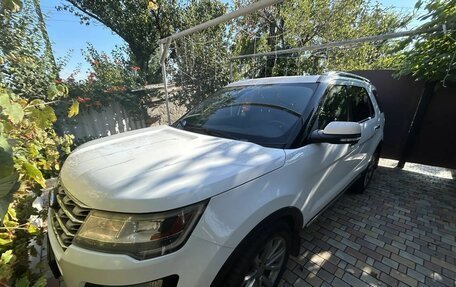 Ford Explorer VI, 2016 год, 2 800 000 рублей, 2 фотография