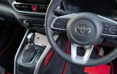 Toyota Raize I, 2021 год, 1 299 000 рублей, 8 фотография