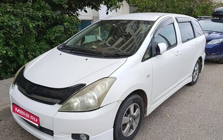 Toyota Wish II, 2003 год, 690 000 рублей, 1 фотография