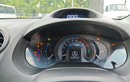Honda Insight II рестайлинг, 2012 год, 1 099 000 рублей, 17 фотография