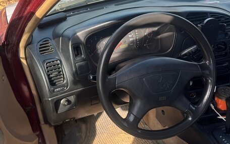 Mitsubishi Mirage VI рестайлинг, 2000 год, 185 000 рублей, 2 фотография