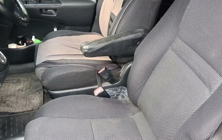Toyota Wish II, 2003 год, 690 000 рублей, 16 фотография