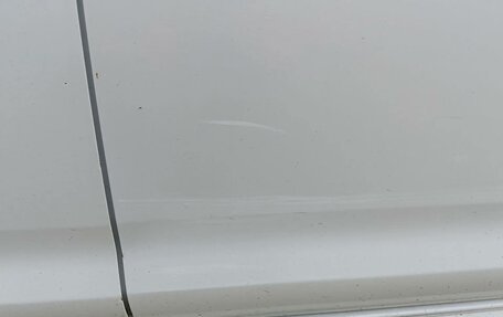 Toyota Wish II, 2003 год, 690 000 рублей, 27 фотография