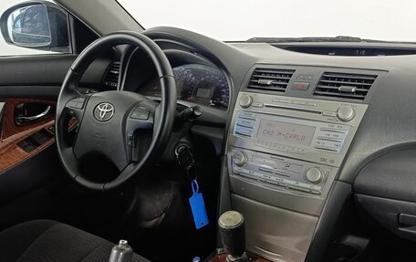 Toyota Camry, 2010 год, 920 000 рублей, 11 фотография