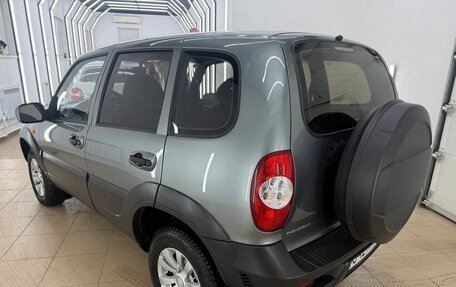 Chevrolet Niva I рестайлинг, 2010 год, 535 000 рублей, 6 фотография