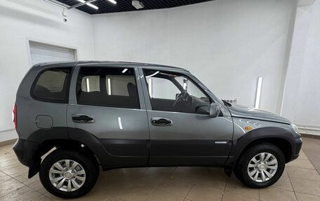 Chevrolet Niva I рестайлинг, 2010 год, 535 000 рублей, 8 фотография