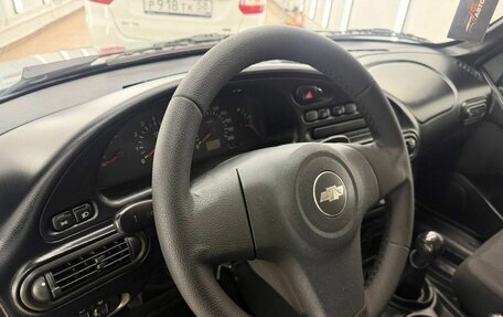 Chevrolet Niva I рестайлинг, 2010 год, 535 000 рублей, 11 фотография