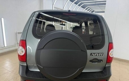 Chevrolet Niva I рестайлинг, 2010 год, 535 000 рублей, 5 фотография