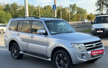 Mitsubishi Pajero IV, 2011 год, 1 650 000 рублей, 2 фотография