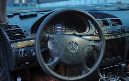 Mercedes-Benz E-Класс, 2004 год, 610 000 рублей, 1 фотография