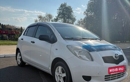 Toyota Yaris III рестайлинг, 2007 год, 430 000 рублей, 2 фотография