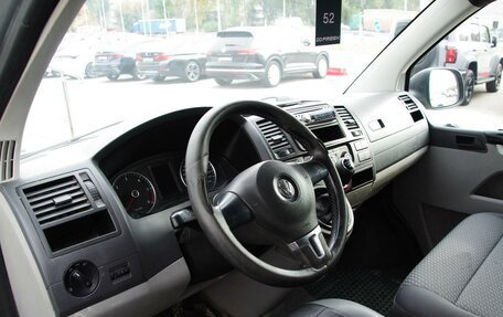 Volkswagen Caravelle T5, 2012 год, 1 490 000 рублей, 6 фотография