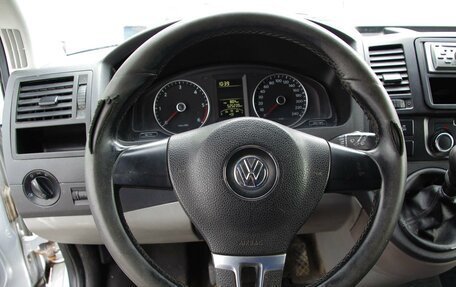 Volkswagen Caravelle T5, 2012 год, 1 490 000 рублей, 11 фотография