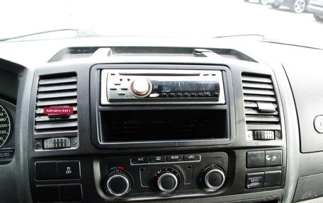 Volkswagen Caravelle T5, 2012 год, 1 490 000 рублей, 17 фотография