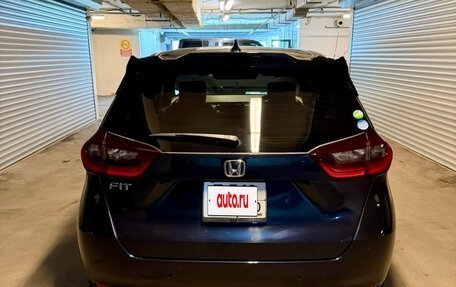 Honda Fit, 2020 год, 1 350 000 рублей, 4 фотография