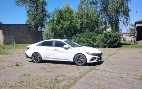 Hyundai Elantra, 2025 год, 2 350 000 рублей, 2 фотография