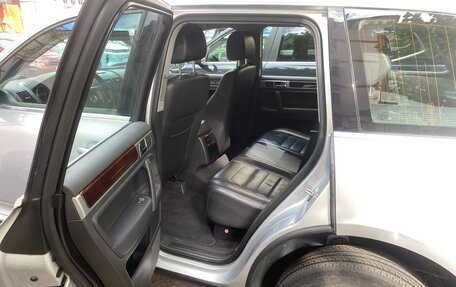 Volkswagen Touareg III, 2007 год, 1 400 000 рублей, 10 фотография