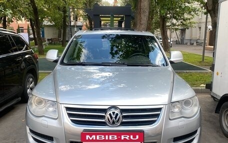Volkswagen Touareg III, 2007 год, 1 400 000 рублей, 2 фотография