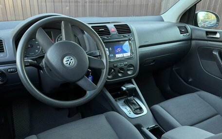Volkswagen Golf V, 2004 год, 599 777 рублей, 7 фотография
