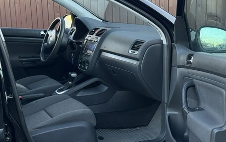 Volkswagen Golf V, 2004 год, 599 777 рублей, 13 фотография