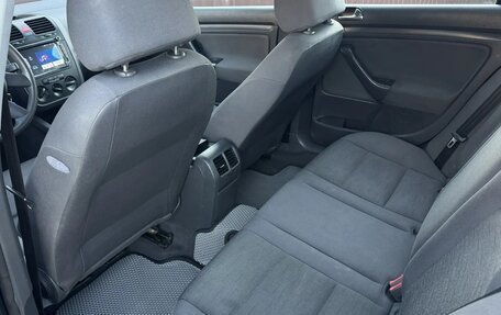 Volkswagen Golf V, 2004 год, 599 777 рублей, 16 фотография