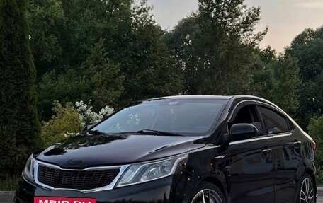 KIA Rio III рестайлинг, 2013 год, 700 000 рублей, 2 фотография