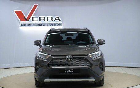 Toyota RAV4, 2021 год, 2 500 000 рублей, 2 фотография