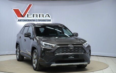 Toyota RAV4, 2021 год, 2 500 000 рублей, 3 фотография