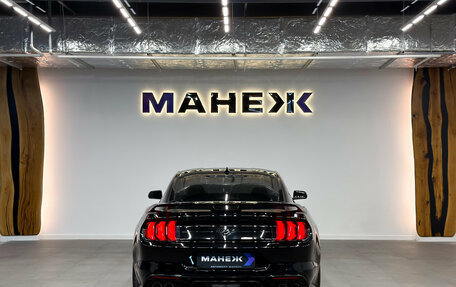 Ford Mustang VI рестайлинг, 2022 год, 4 200 000 рублей, 5 фотография