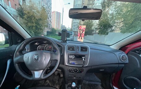 Renault Logan II, 2017 год, 400 000 рублей, 10 фотография