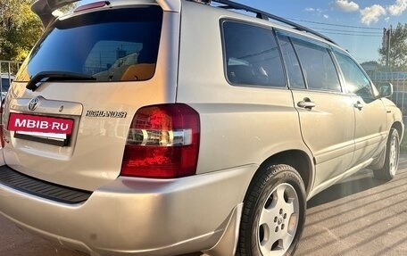 Toyota Highlander III, 2005 год, 1 100 000 рублей, 18 фотография