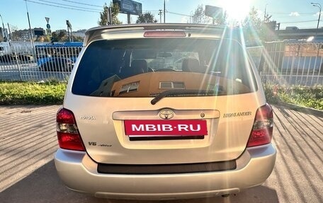 Toyota Highlander III, 2005 год, 1 100 000 рублей, 39 фотография