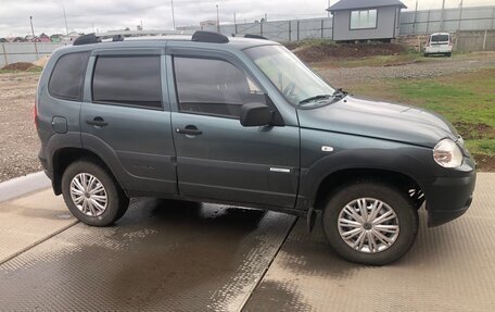 Chevrolet Niva I рестайлинг, 2011 год, 460 000 рублей, 6 фотография