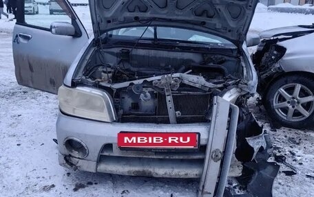 Nissan Cube II, 2001 год, 50 000 рублей, 1 фотография