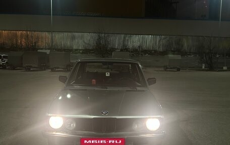 BMW 5 серия, 1982 год, 350 000 рублей, 3 фотография