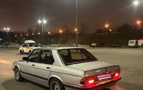 BMW 5 серия, 1982 год, 350 000 рублей, 9 фотография