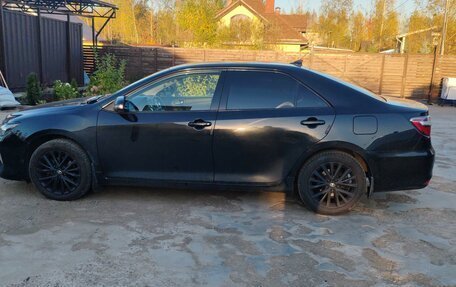 Toyota Camry, 2017 год, 2 200 000 рублей, 4 фотография