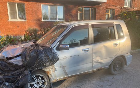 Nissan Cube II, 2001 год, 50 000 рублей, 3 фотография