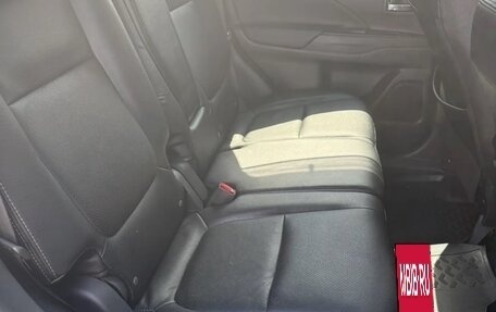 Mitsubishi Outlander III рестайлинг 3, 2014 год, 1 390 000 рублей, 11 фотография